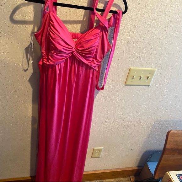 Hot Pink Speechless Gown L - Picture 2 of 5